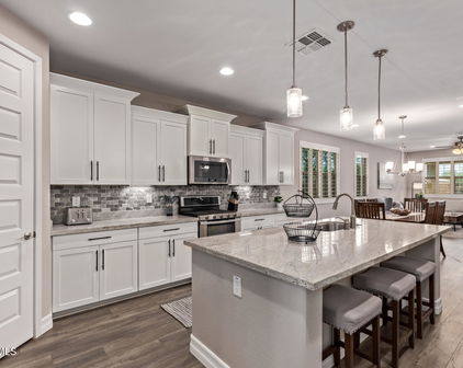 2915 W Thorn Tree Drive, Phoenix