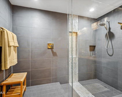 33575 N Dove Lakes Drive Unit 1007, Cave Creek
