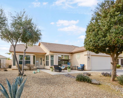 3089 E Hazeltine Way, Chandler