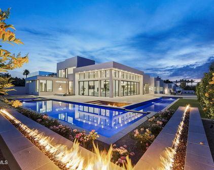 6601 E San Miguel Avenue, Paradise Valley