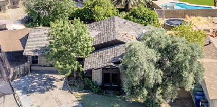 2211 E Granite Circle, Mesa