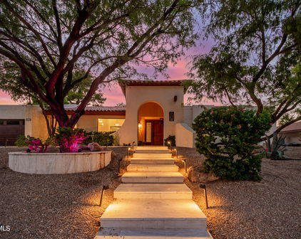 9020 N 33rd Way, Phoenix