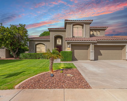 7162 W Lone Cactus Drive, Glendale