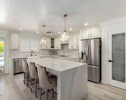 16102 W Redfield Road, Surprise
