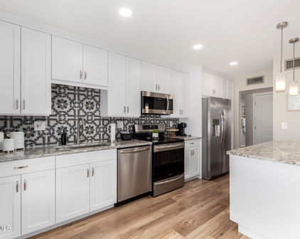 17822 N Del Webb Boulevard, Sun City