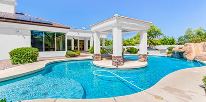 2071 E Coconino Court, Gilbert