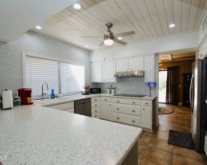 25820 S Saddletree Drive, Sun Lakes