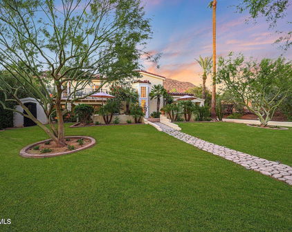 5710 E Camelback Road, Phoenix