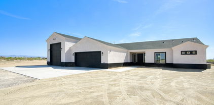 24009 W Redbird Road W, Wittmann
