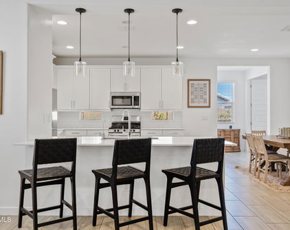 2204 E Kelly Drive, Gilbert