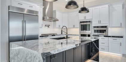 1602 E Cloud Road, Phoenix
