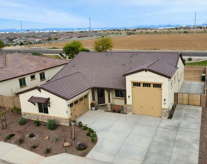 8105 N 171st Lane, Waddell