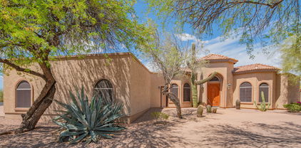 4706 E Rancho Caliente Drive, Cave Creek