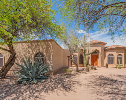 4706 E Rancho Caliente Drive, Cave Creek
