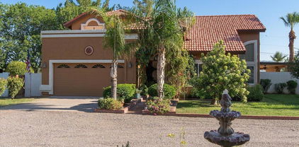 17816 E Brooks Farm Road, Gilbert