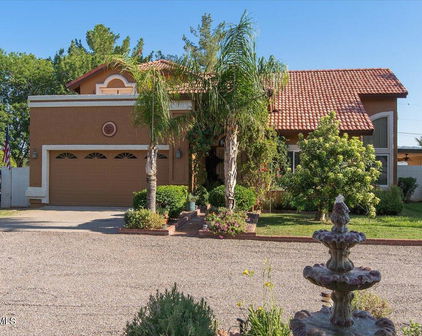 17816 E Brooks Farm Road, Gilbert