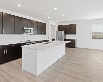 7445 W State Avenue, Glendale