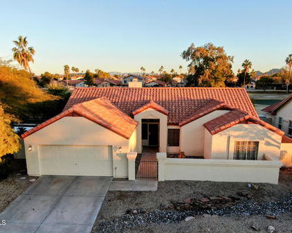 7528 W Julie Drive, Glendale