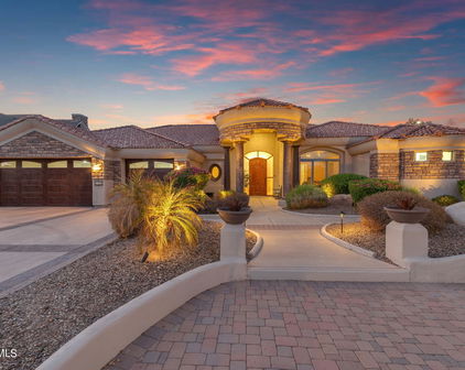 808 E Carver Road, Tempe