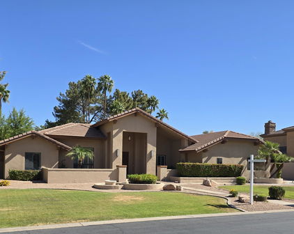 1348 E Los Arboles Drive, Tempe
