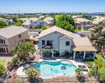 1836 W Aspen Avenue, Gilbert
