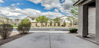 712 N Blackbird Drive, Gilbert
