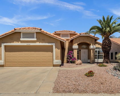 4434 E Thistle Landing Drive, Phoenix