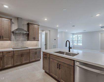 2121 W Sonoran Desert Drive Unit 95, Phoenix