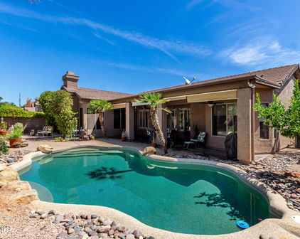 198 N Nevada Way, Gilbert
