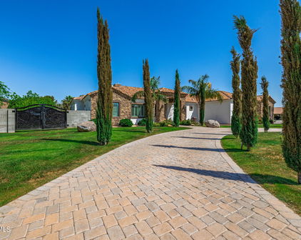 10304 W Thomas Road, Avondale