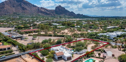 5828 E Cactus Wren Road, Paradise Valley