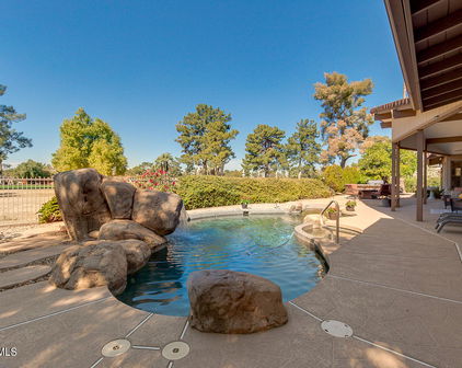 1112 N Villa Nueva Drive, Litchfield Park