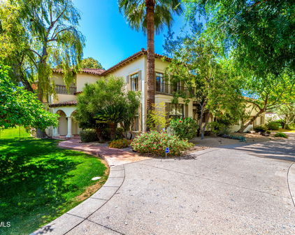 3006 N Manor Drive W, Phoenix