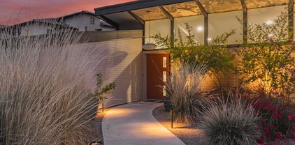 5960 E Orange Blossom Lane, Phoenix