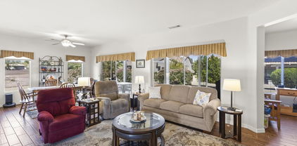 18137 N Plaza Court, Surprise