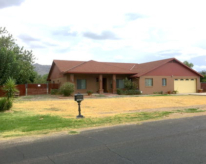 2749 W Desert Drive, Laveen