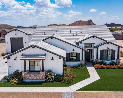 345 W Sterling Street, San Tan Valley