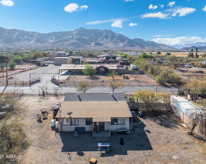 3204 W Mcneil Street, Laveen
