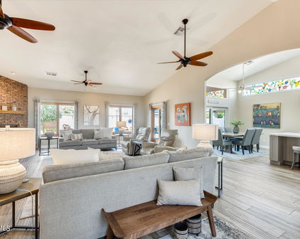 17592 N Rainbow Circle, Surprise