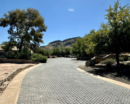 5701 E Mockingbird Lane, Paradise Valley