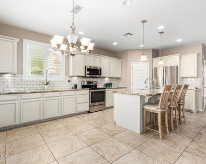 9144 W Surrey Drive, Peoria