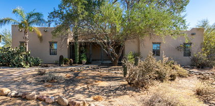 6102 E Barwick Drive, Cave Creek