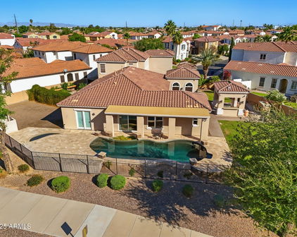 2111 E Azalea Drive, Chandler