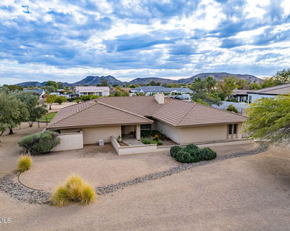 4805 W Saguaro Park Lane, Glendale