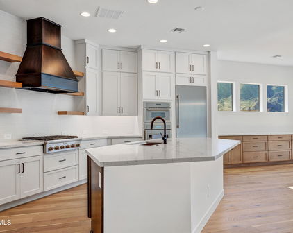 21448 W Hillcrest Boulevard, Buckeye