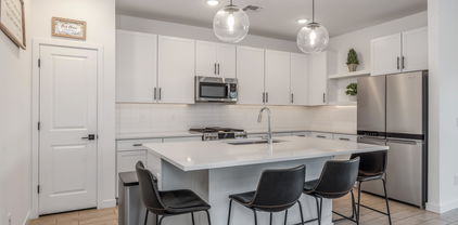 8624 W Augusta Avenue, Glendale