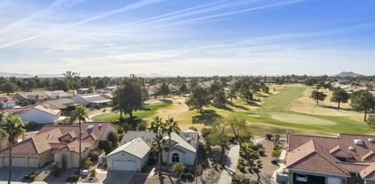 563 W Champagne Drive, Chandler