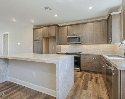 2121 W Sonoran Desert Drive Unit 21, Phoenix