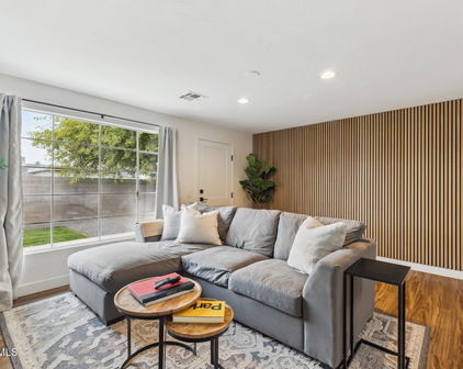 4907 E Piccadilly Road, Phoenix