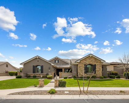2051 E Aris Drive, Gilbert